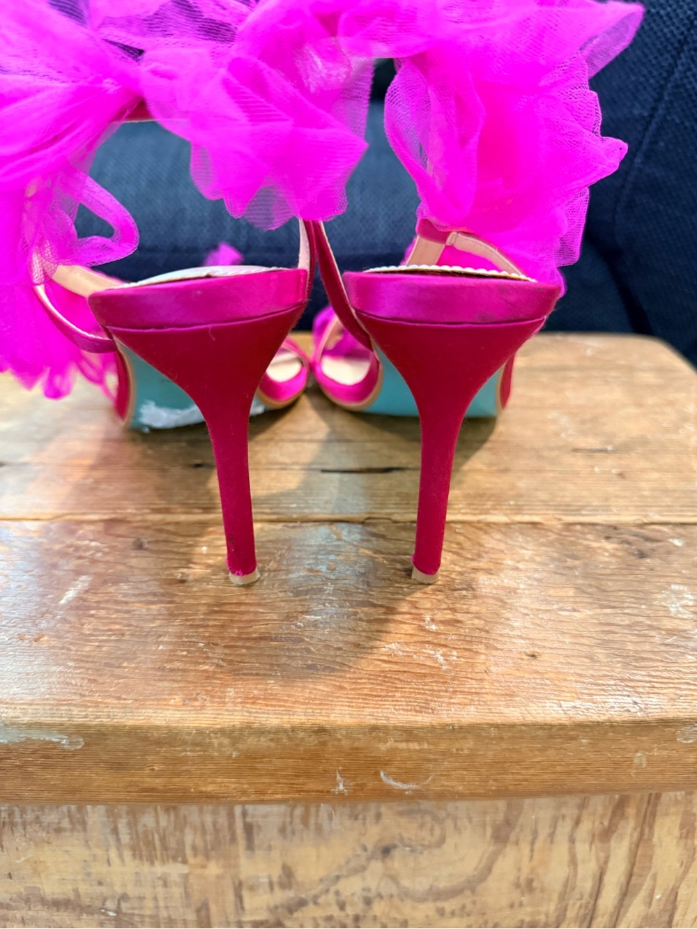 Betsey Johnson Hot Pink Ruffle Strap High Heels Size 8 Womens - Picture 4 of 6